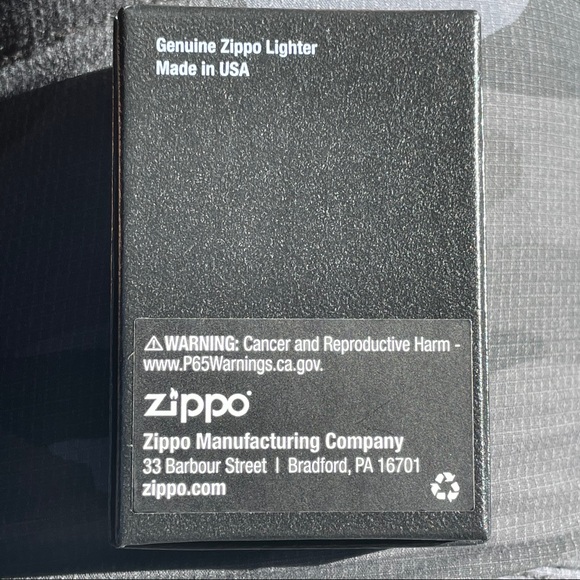 Supreme Swarovski® Zippo® | FW20 | Red | New (DS) - Picture 5 of 6